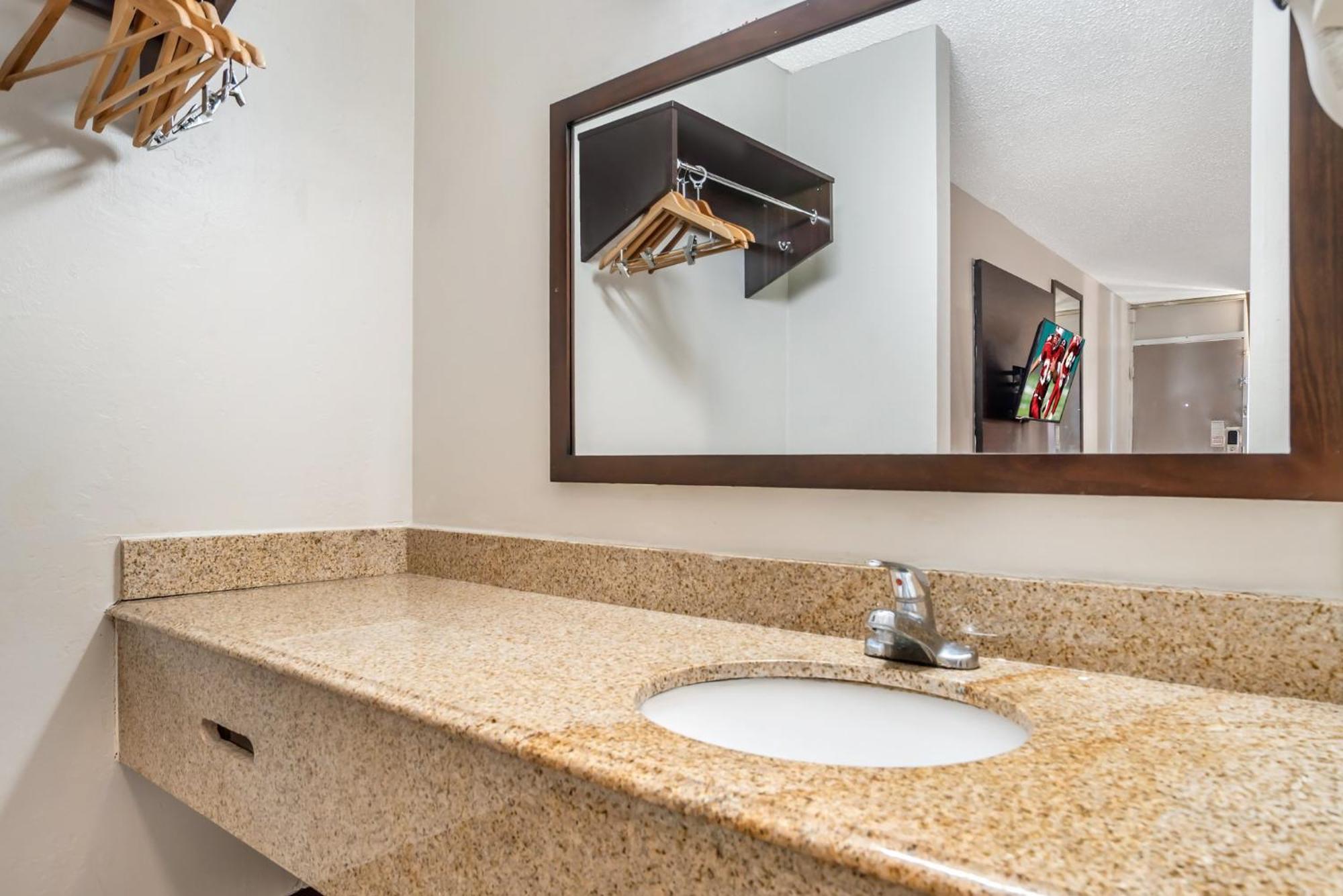 Red Roof Inn Montgomery - Midtown Ngoại thất bức ảnh